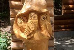 Holzschnitzereien  Holzfiguren